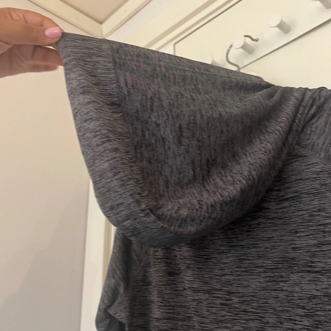 Mörkgrå hoodie från Ullared  - 3