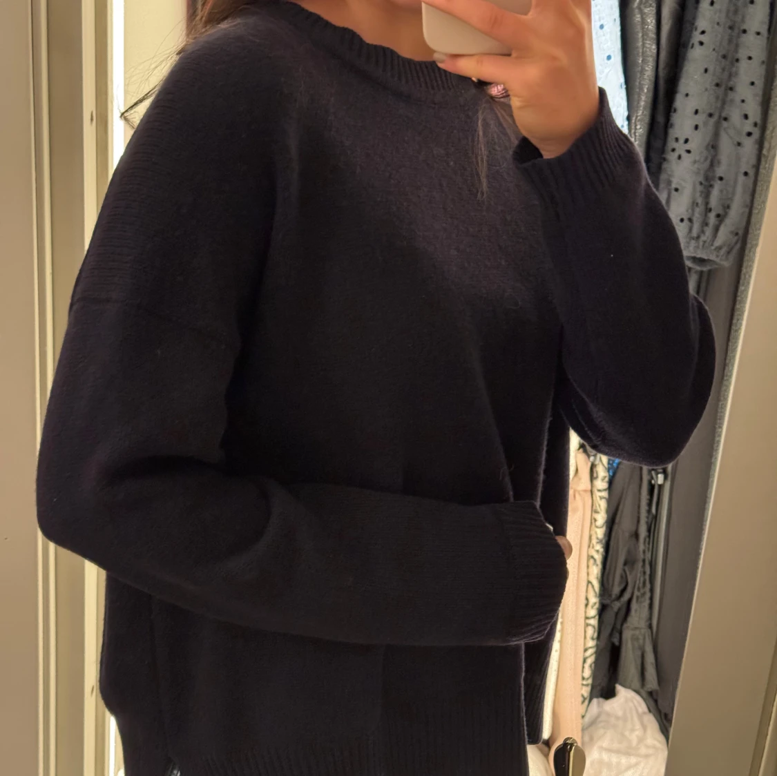 Mörkblå stickad kashmir blend tröja från Zara