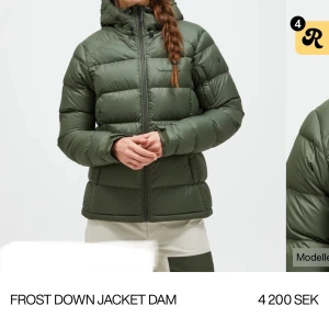 Grön vinterjacka från Peak Performance - Säljer min fina vinterjacka ifrån peak performance. Använt en vinter men säljer då jag söker efter en ny! Super varm och skön håller värmen toppen! Jackan är i superfint skick och i storlek M så perfekt för att få plats med en tjocktröja under! (Ny pris 4200kr) Skriv för frågor eller prisförslag (kan diskuteras!) mm!💕