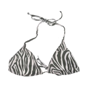 zebramönstrad bikinitopp - bikinitopp med grönt zebramönster från cubus i storlek s. använd ”köp nu”. 5/10-2025