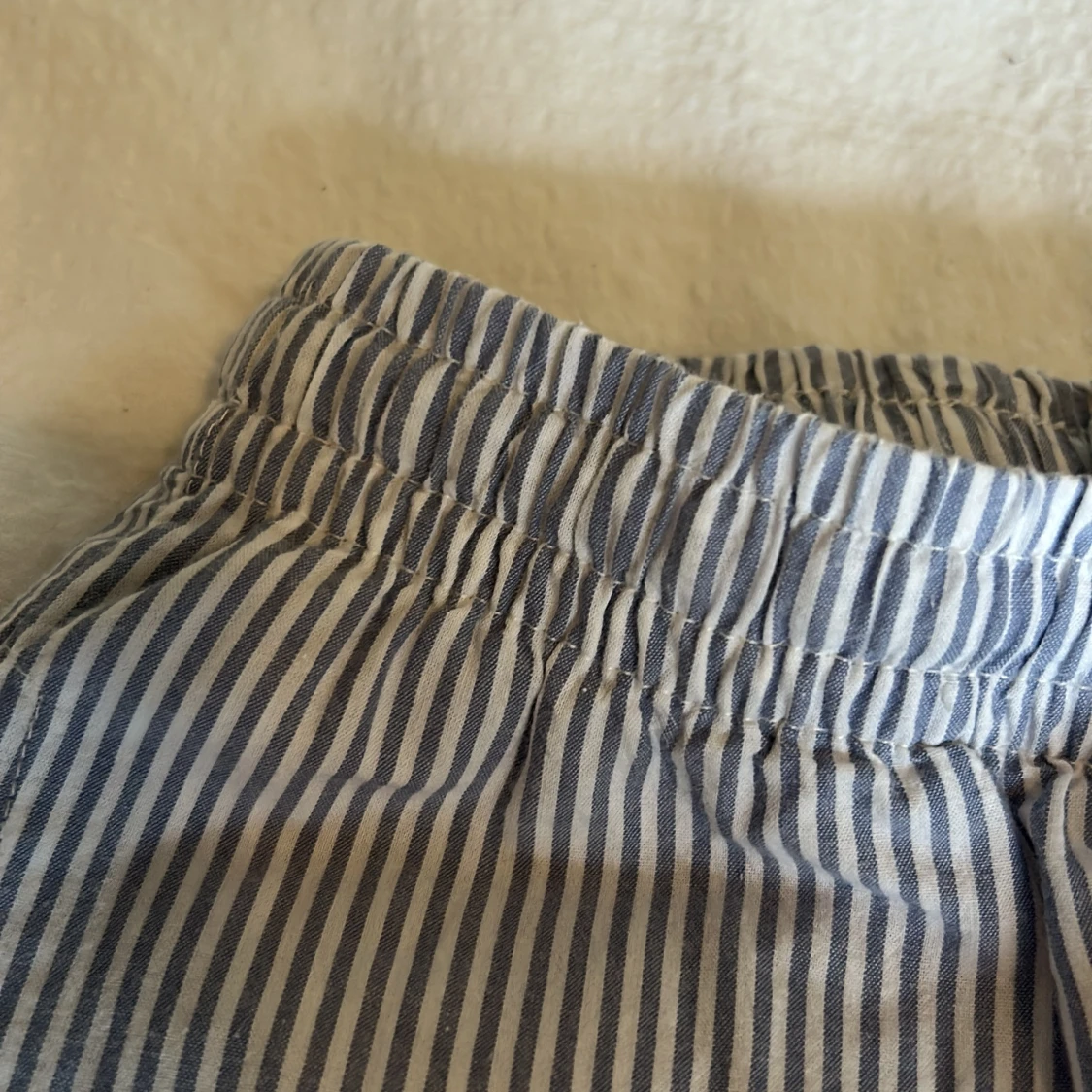 Randiga byxor från 157, stl 150 - 2