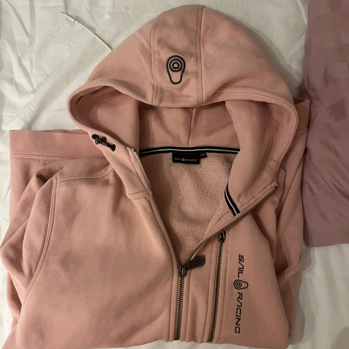 Rosa hoodiejacka från Sail Racing - 1