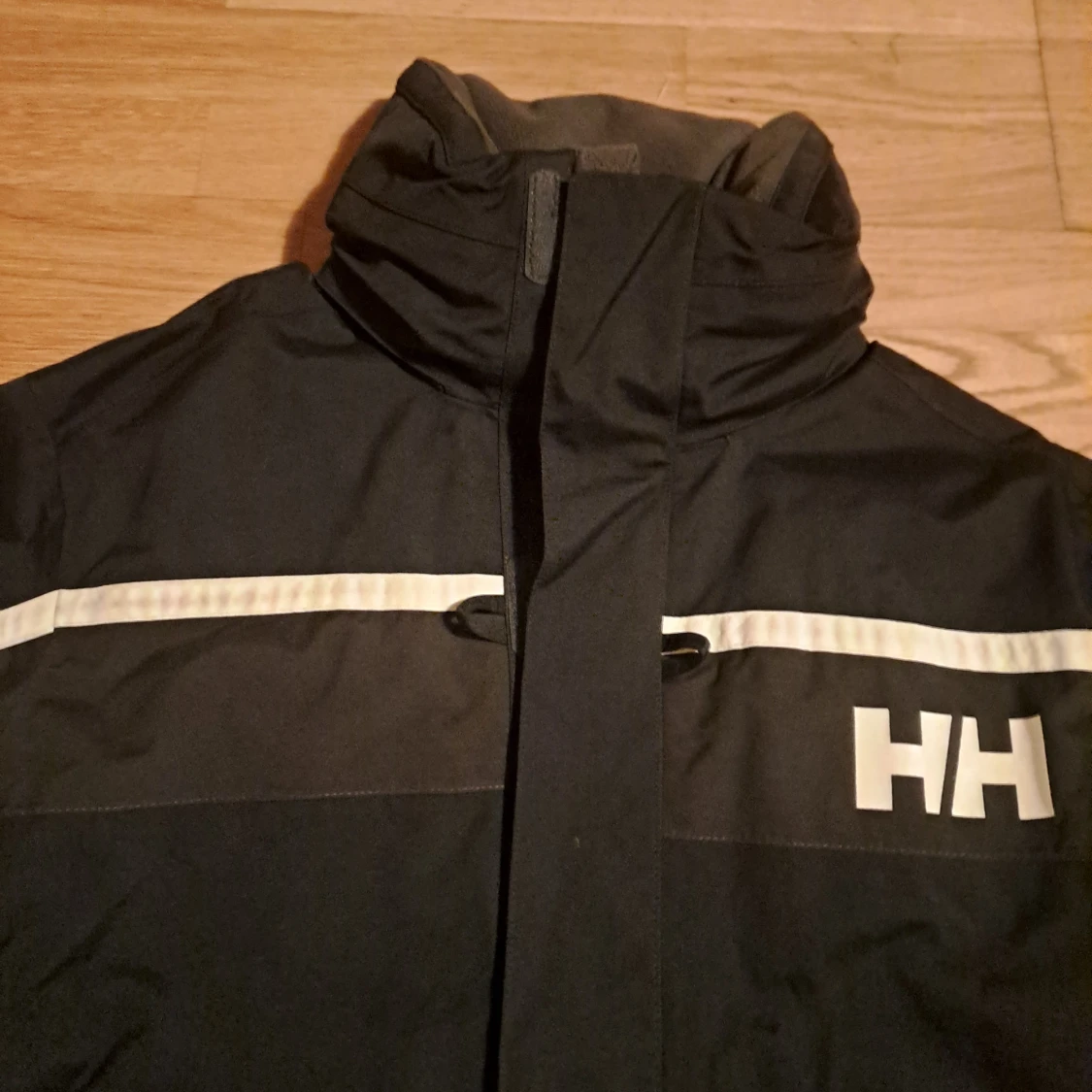 Svart vindjacka från Helly Hansen - 2
