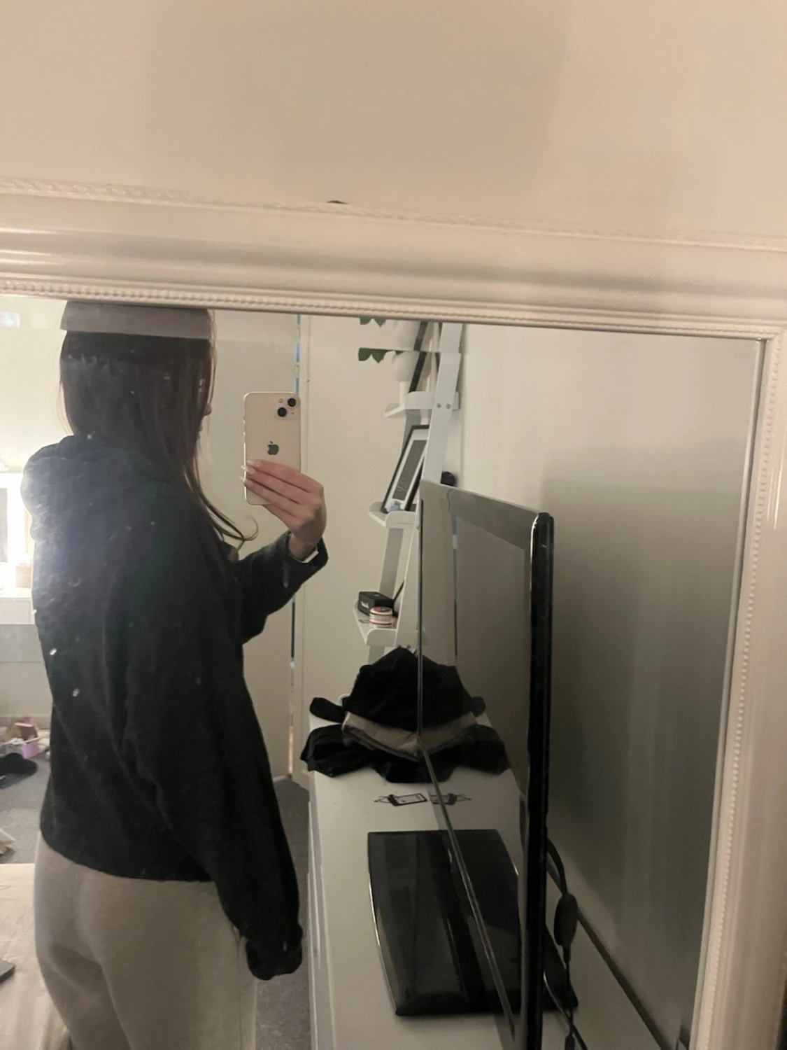 Mörkgrå stickad hoodie