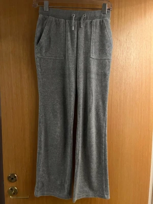 Juciy byxor  - Dom är i bra skick 