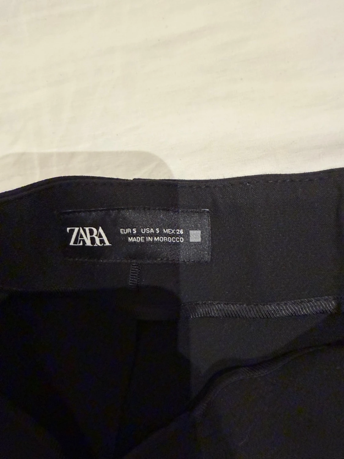 Svarta skorts från Zara, storlek S - 2