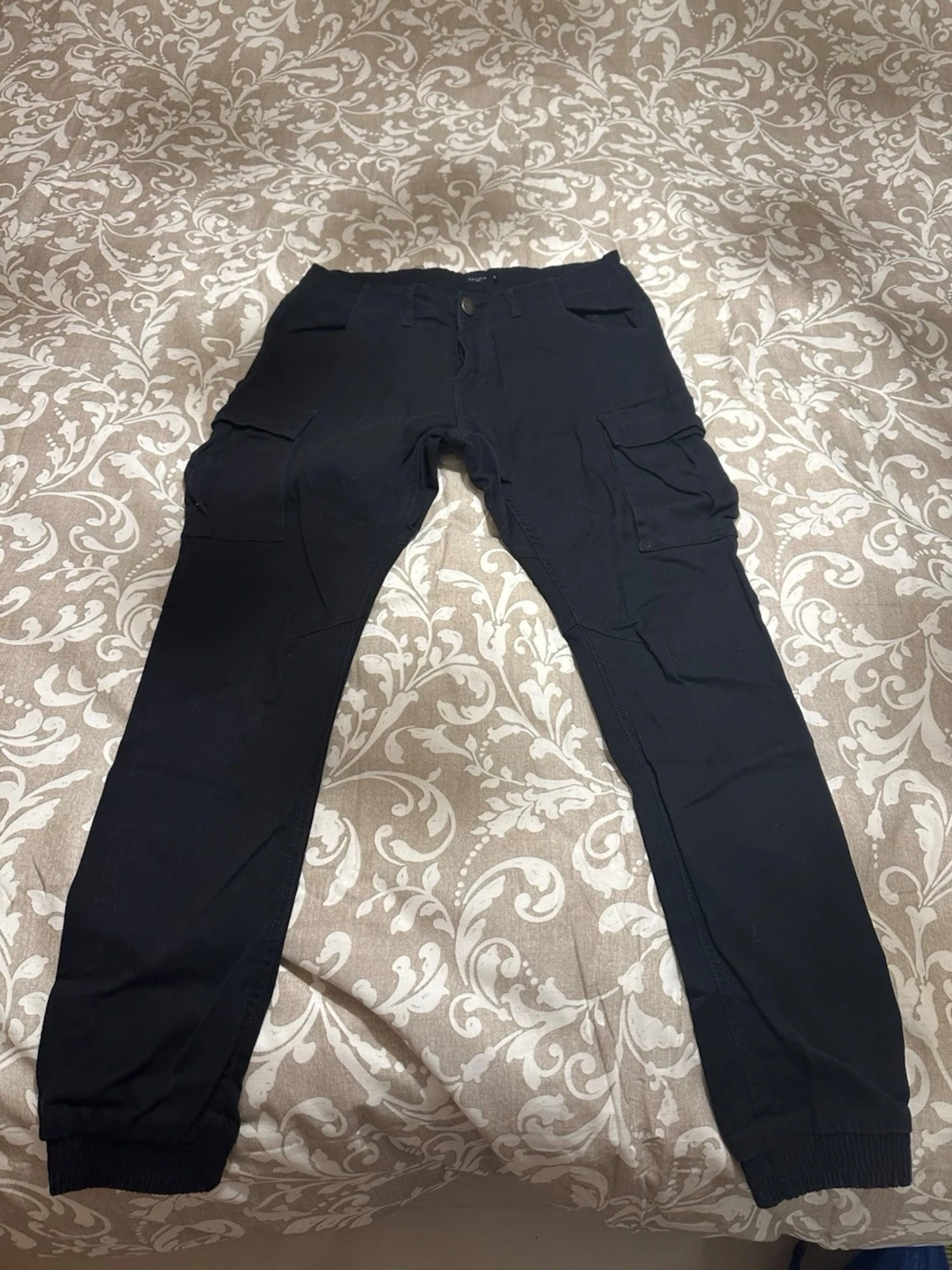 Svarta cargopants från Lager 157 - 1