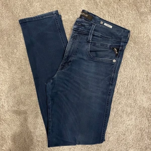 Replay Anbass jeans - Säljer dessa tvärfeta replay anbass jeans. Hör av er vid funderingar