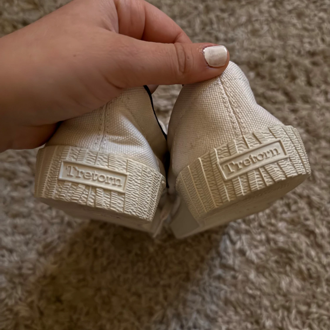 Vita sneakers från Tretorn - 1