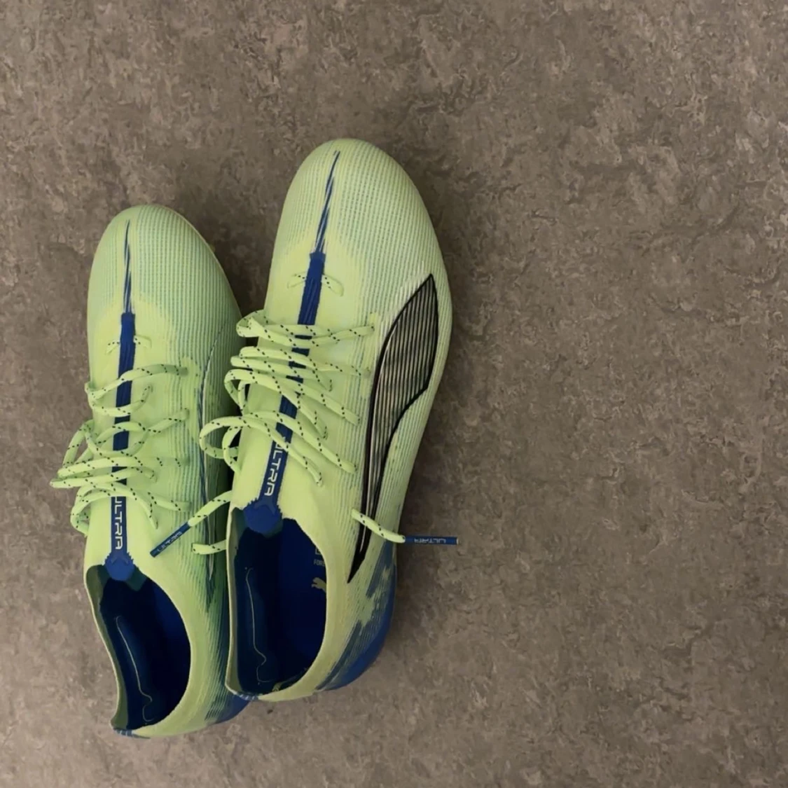 Puma Ultra blå/gula fotbollsskor - 2