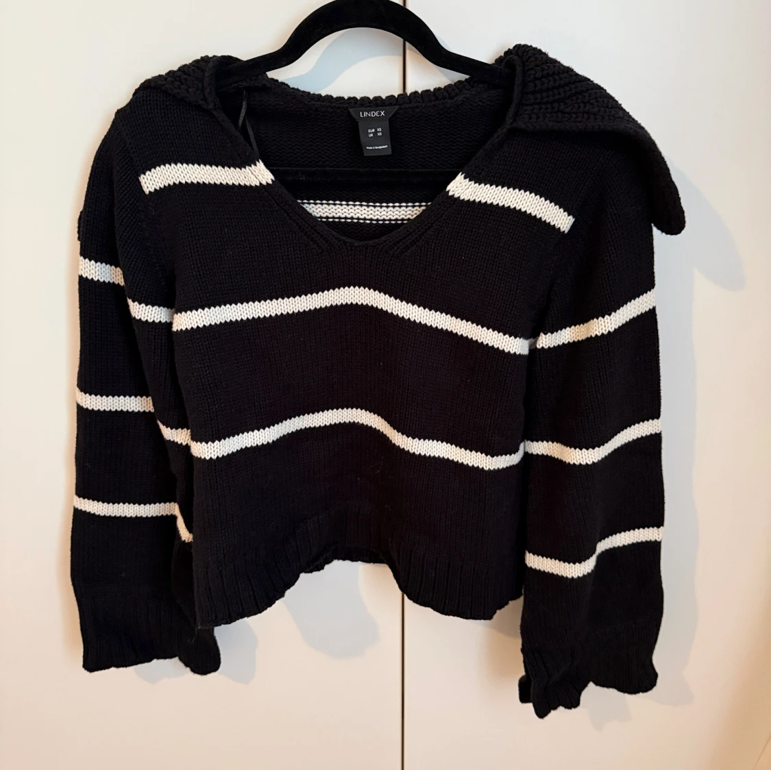 Svartvit randig stickad tröja Lindex - 2