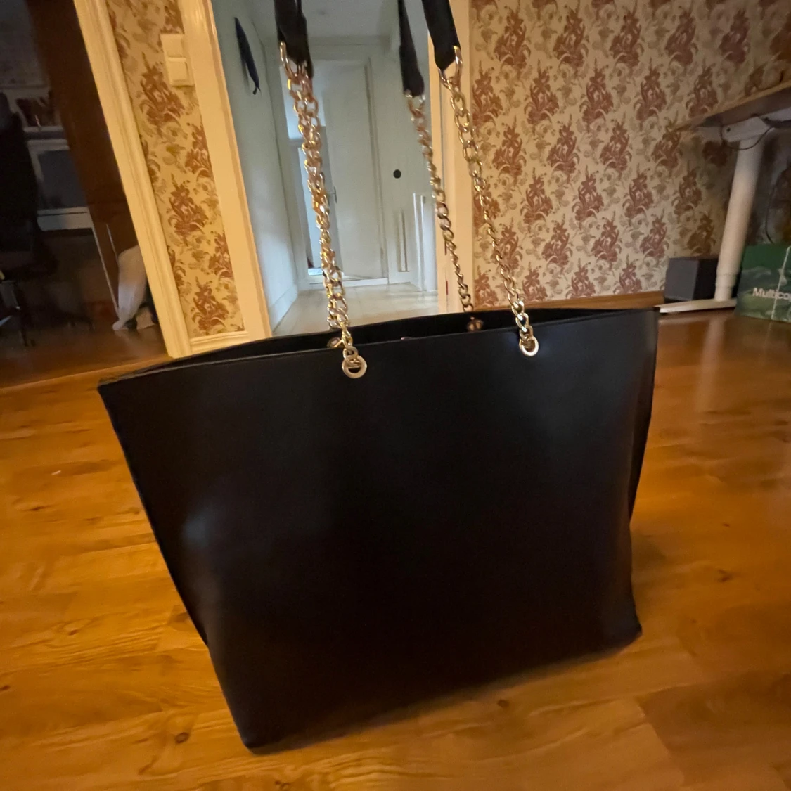 Svart väska 