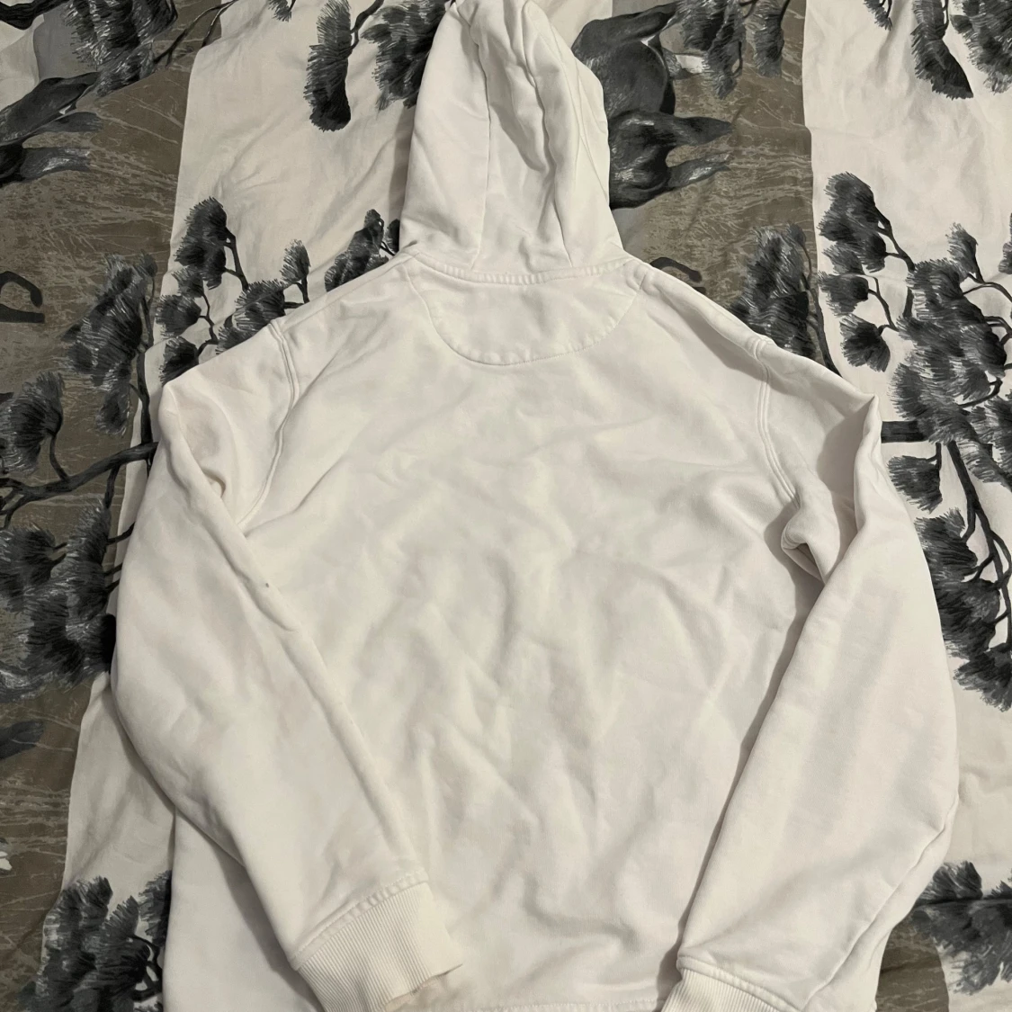Vit hoodie från Lyle & Scott - 1