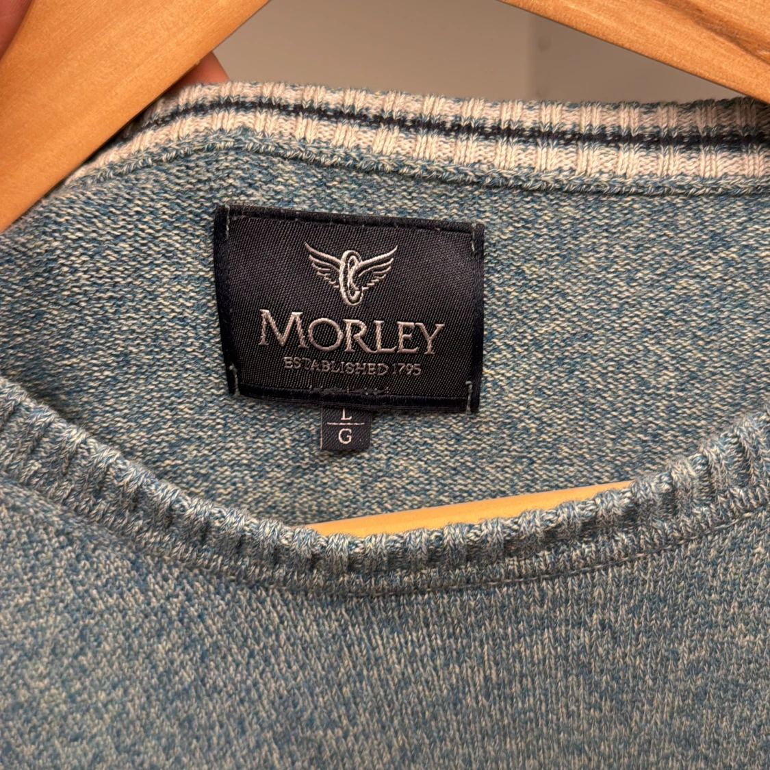 Blå stickad tröja från Morley