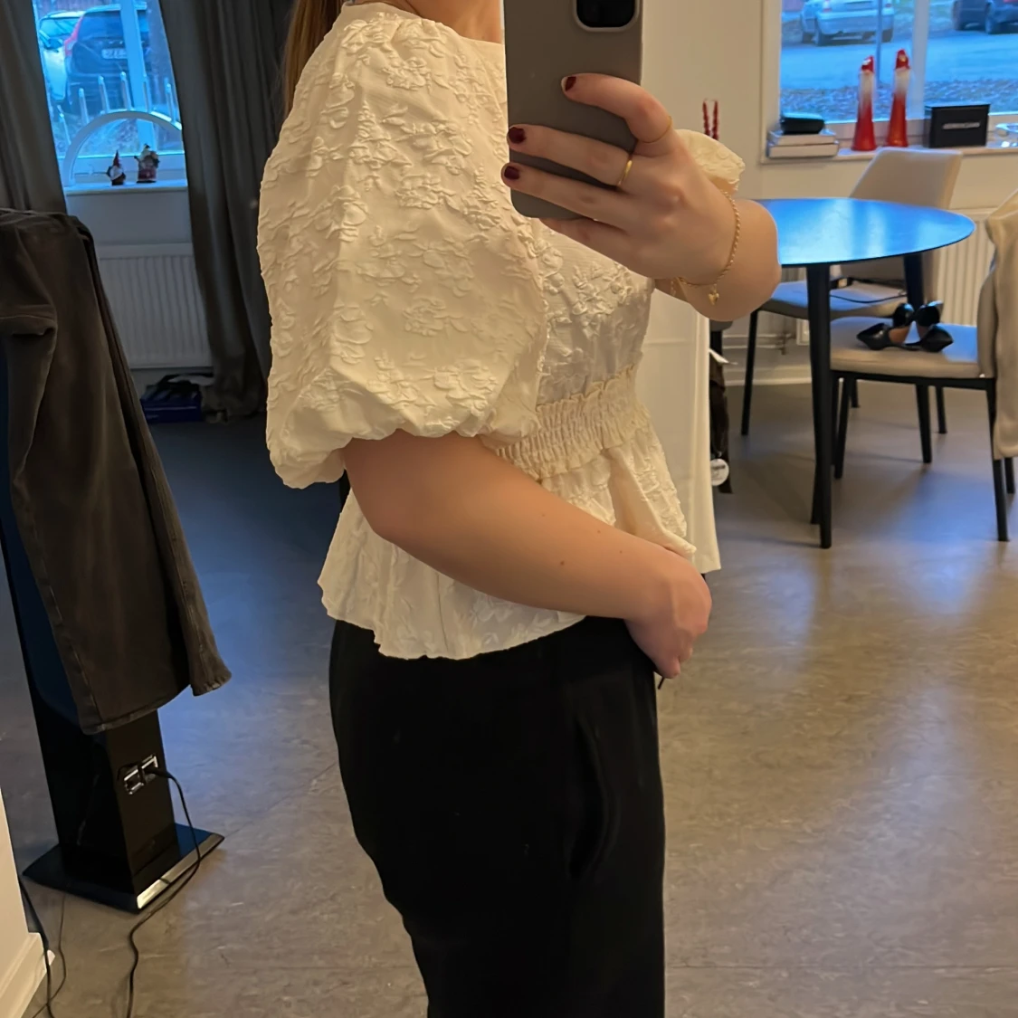 Blommig ljus blus från Dobber - 3