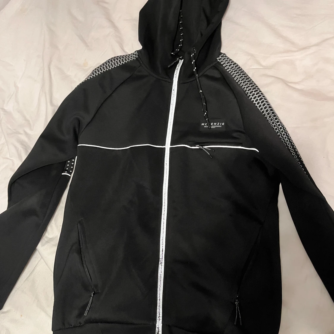 Svart vindjacka från McKenzie