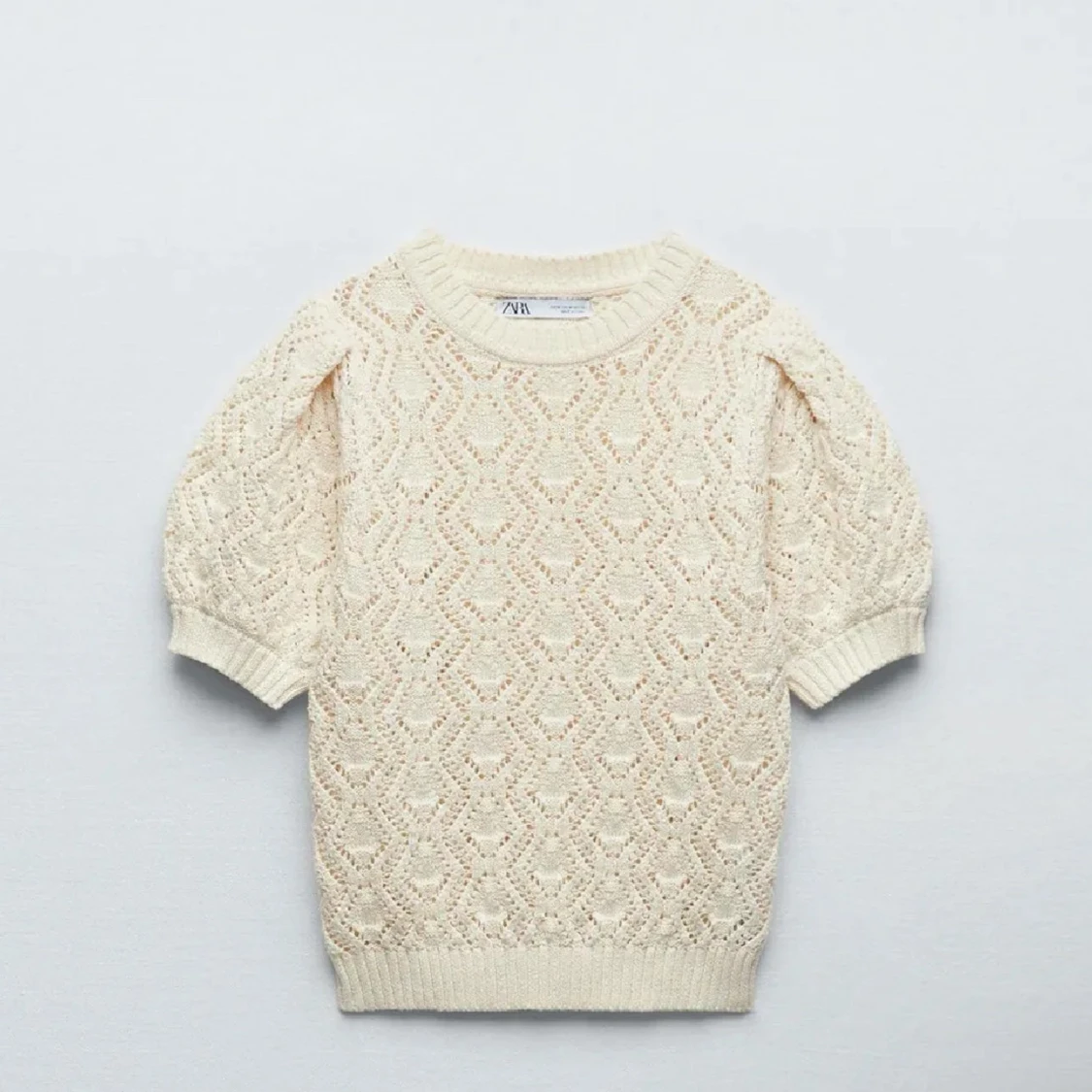 Beige stickad topp från Zara