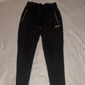 Boss mjukbyxa - Bra skick. Byte går också
