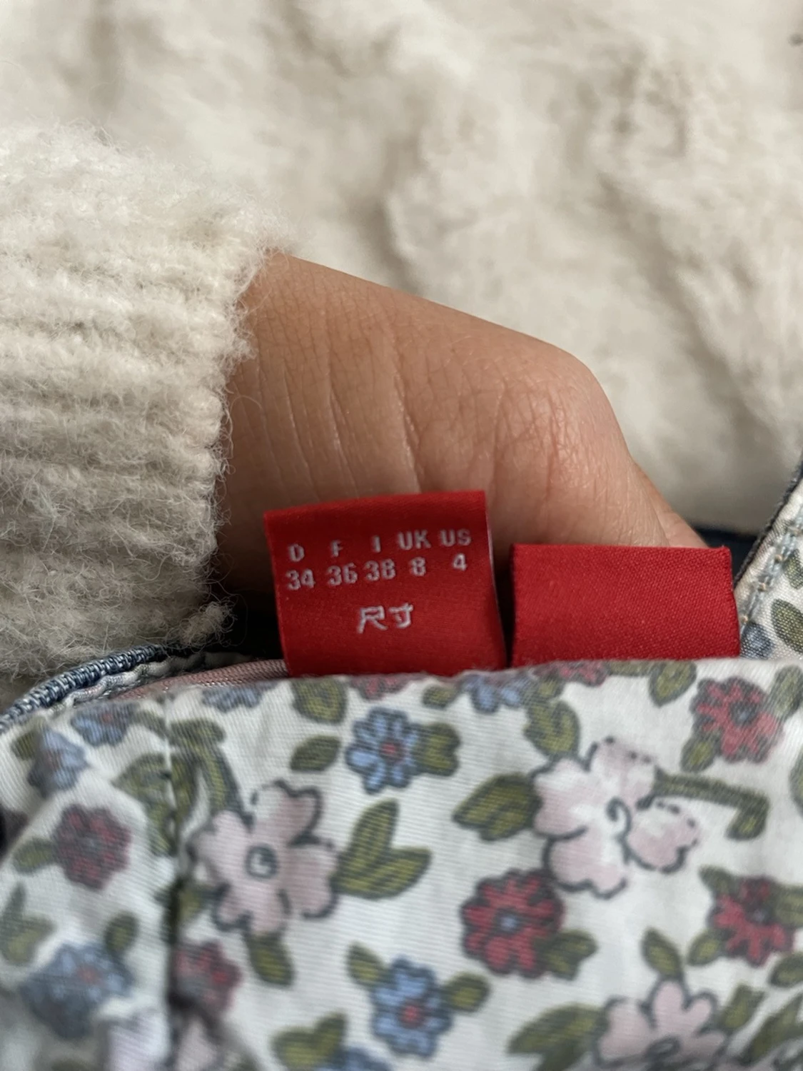 Blå bootcut jeans med broderade fickor - 5