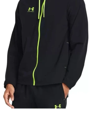 SÖKER DEN HÄRA UNDER ARMOUR TRACKSUITEN - SÖKER DEN HÄRA UNDER ARMOUR TRACKSUITEN I STORLEK M betalar bra 