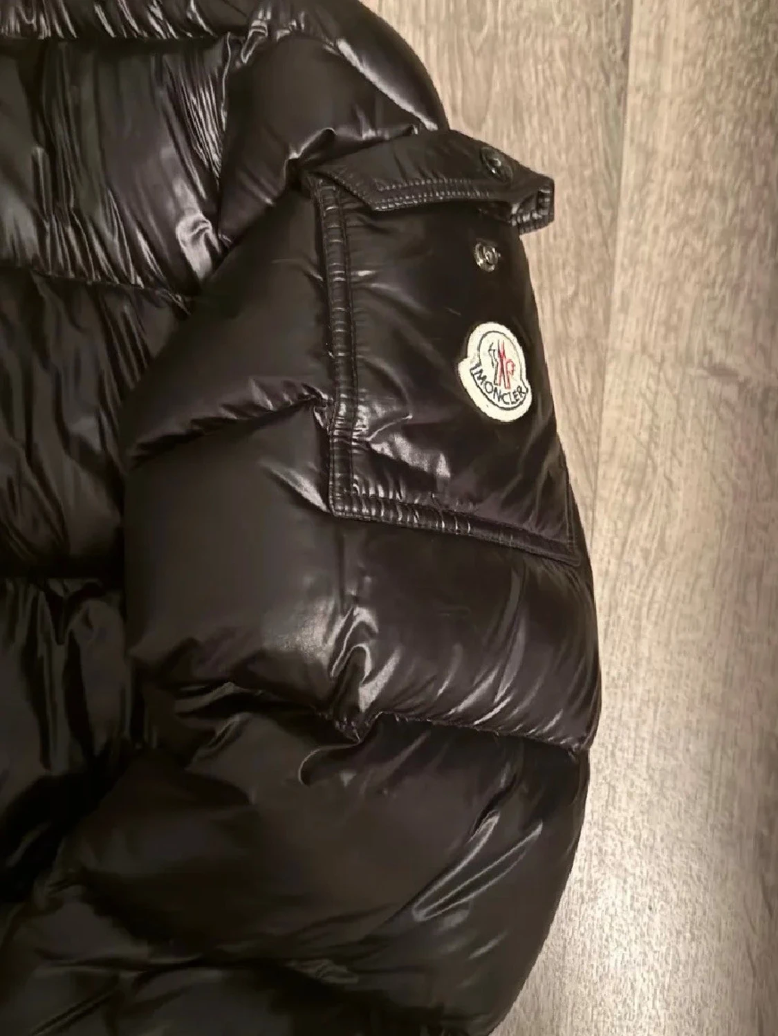 Svart dunjacka från Moncler - 1