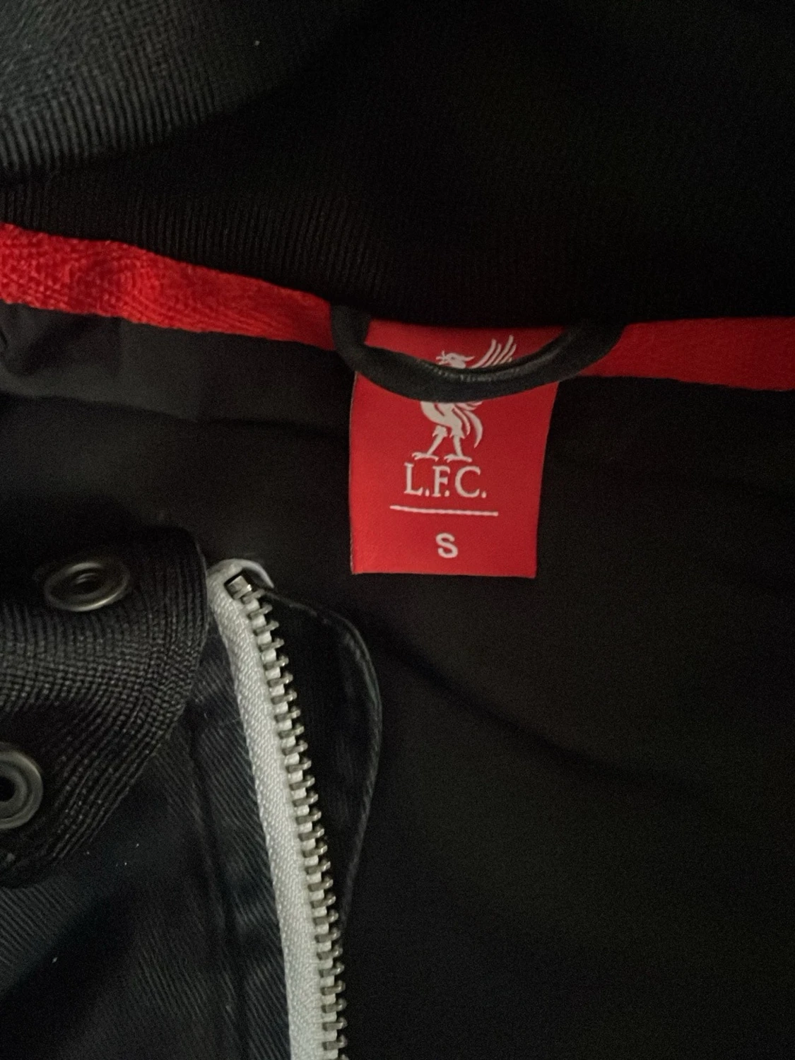 Svart vindjacka från LFC med vita detaljer - 3
