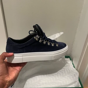 Marinblå mockasneakers från Diemme - Diemme, str 48,5.        ny pris:3900, min pris 3299