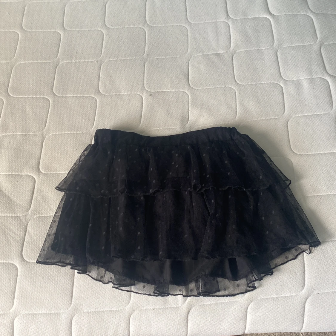 Svart volangkjol från IVIVI S/M - 2