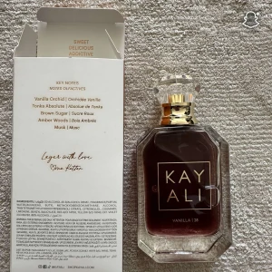 Kayali Vanilla | 28 Eau de Parfum 50ml - Kayali Vanilla | 28 som bara är använd 1 gång!      Kvitto finns.