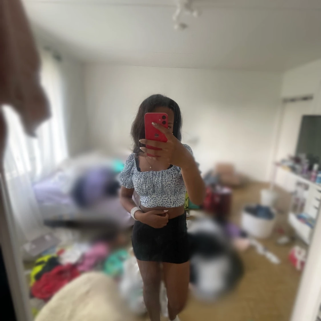 Blommig croppad blus med knyt - 2