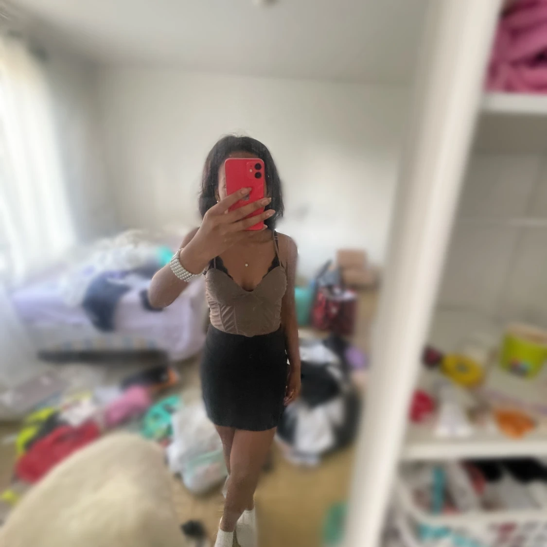 Brun korsett-topp med smala axelband - 1