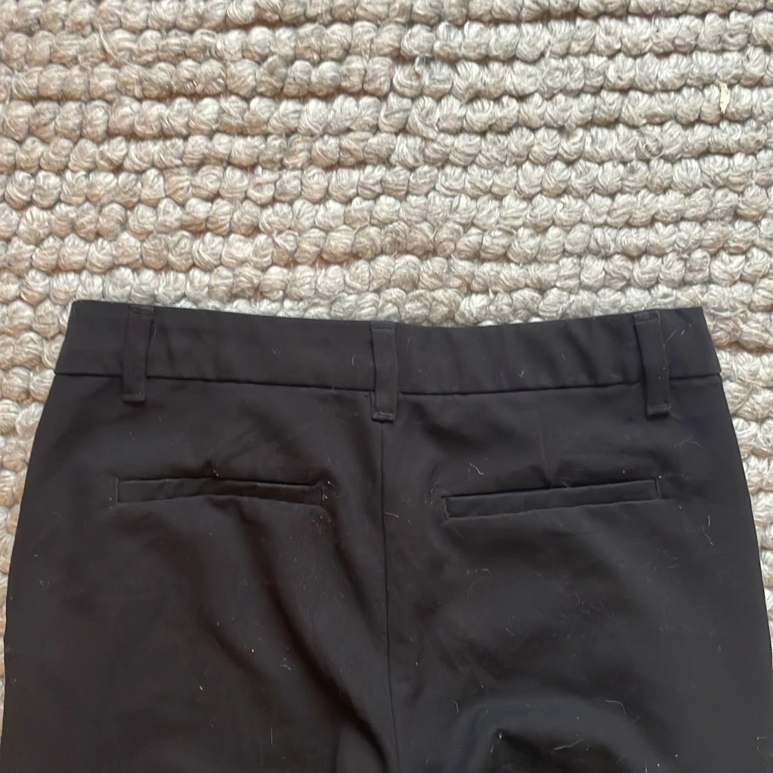 Svarta kostymbyxor från Lindex Kids i storlek 152 - 3