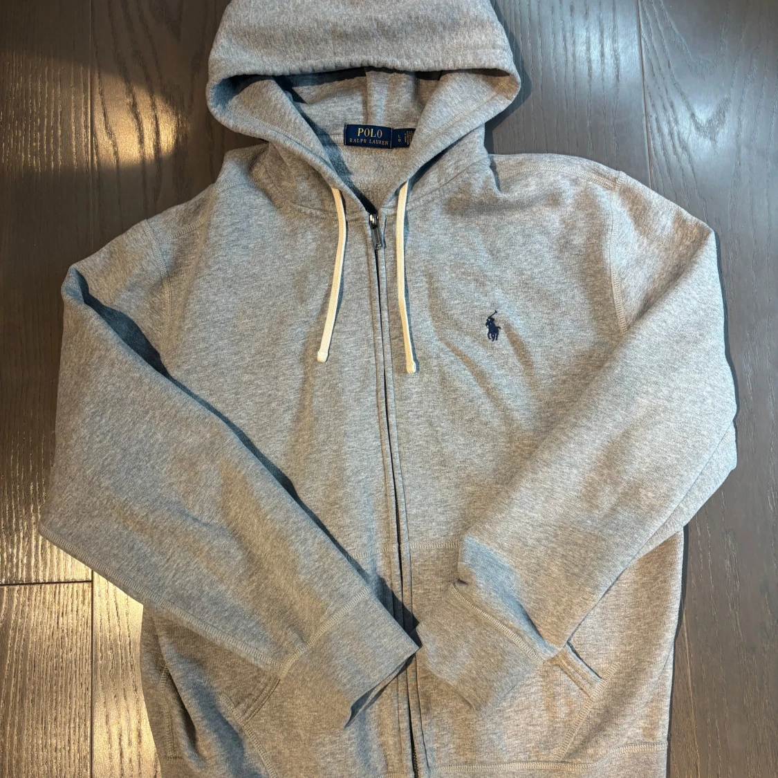 Grå hoodie från Polo Ralph Lauren