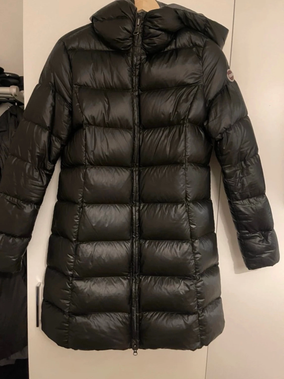 Svart lång dunjacka från Colmar - 2