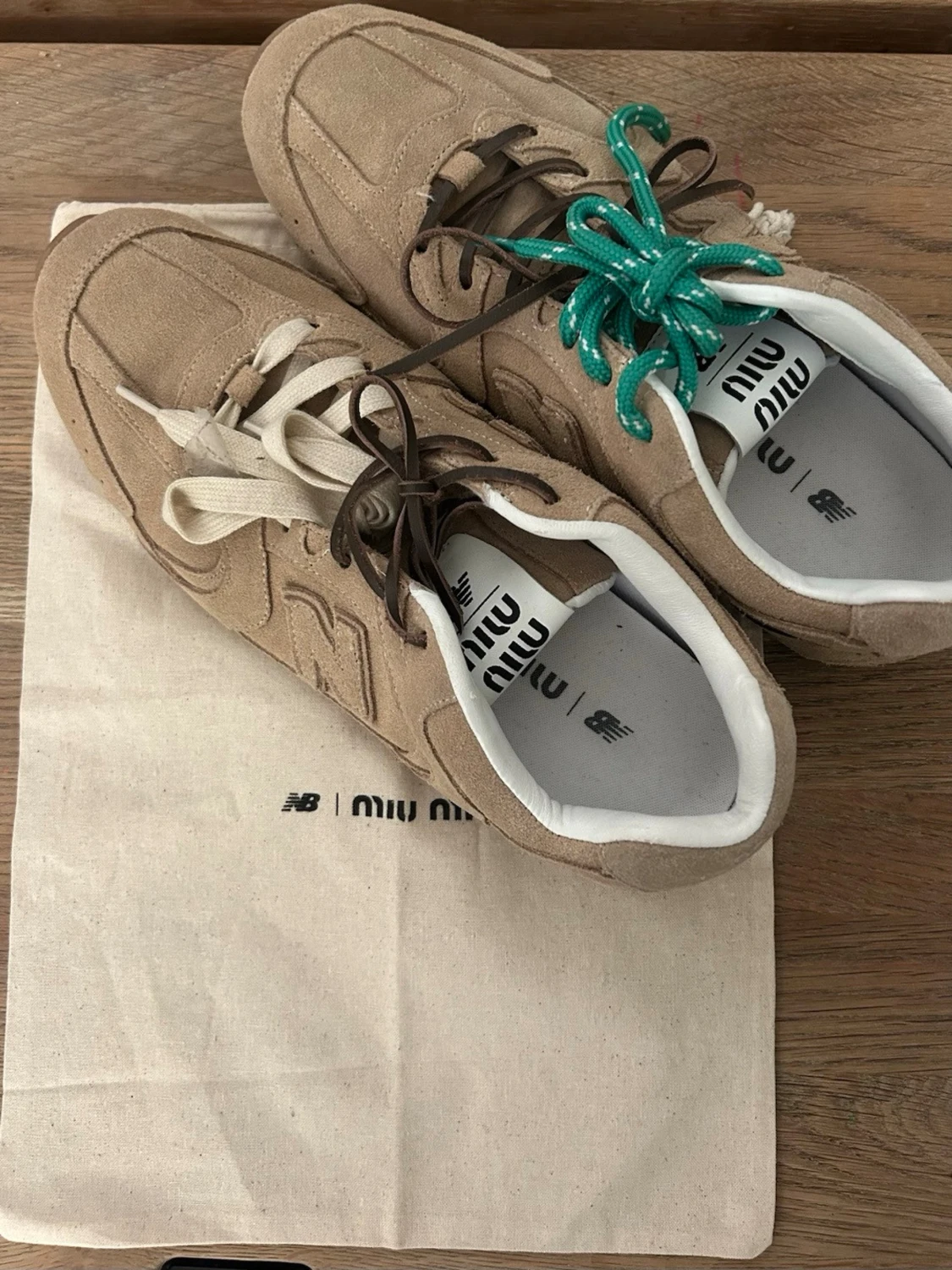 Beige sneakers 39  - 1