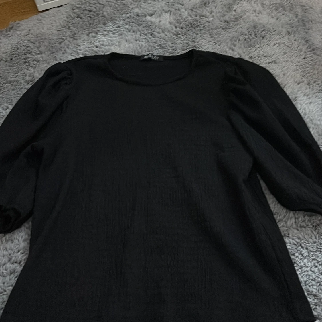 Svart långärmad topp från Missay