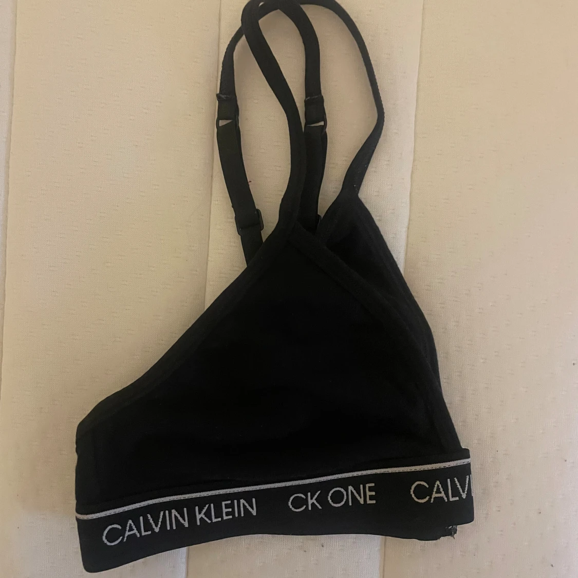 Svart topp från Calvin Klein - 1