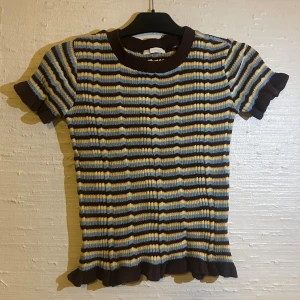 ZARA t-shirt - Jätte fin och endast använd 1 gång