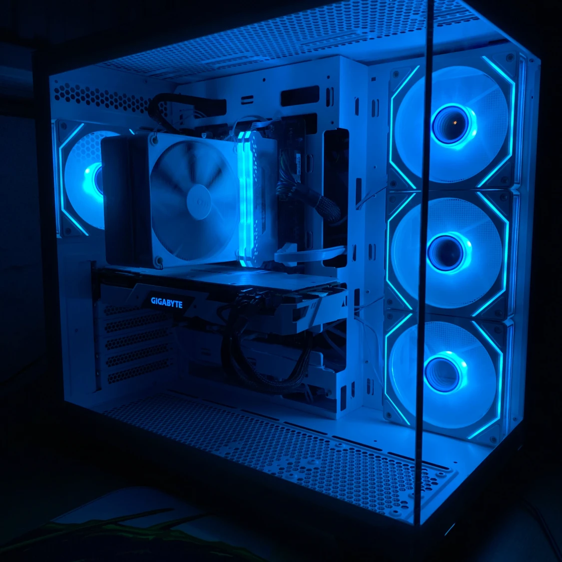 Gamingdator RTX 2070 | i5-11600KF - 1