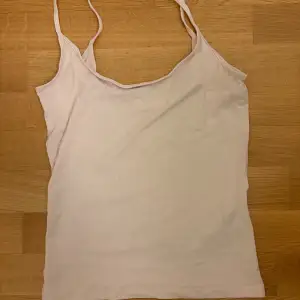 Ljusrosa linne från Gina, knappt använt 