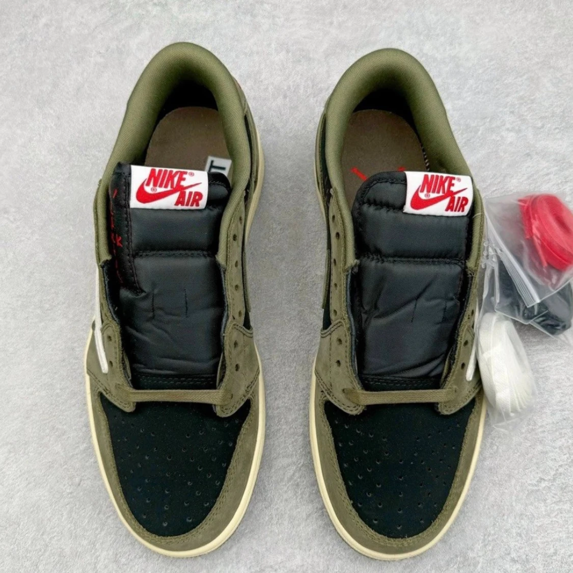 Nike Air Jordan 1 Low Travis Scott - 4