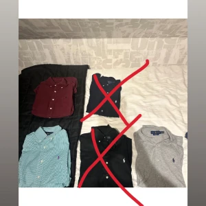 5 ralph lauren skjortor - Säljer 3 st ralph lauren skjortor i bra skick. Vill bli av med de så du får ett bra pris för alla 5. De är storlek XS men sitter som S. Hör av dig vid funderingar. Lägg bud så kan vi utgå därifrån. Snabb affär går över pris👍