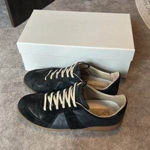 Maison Margiela Gats - Storlek 43. PM vid frågor