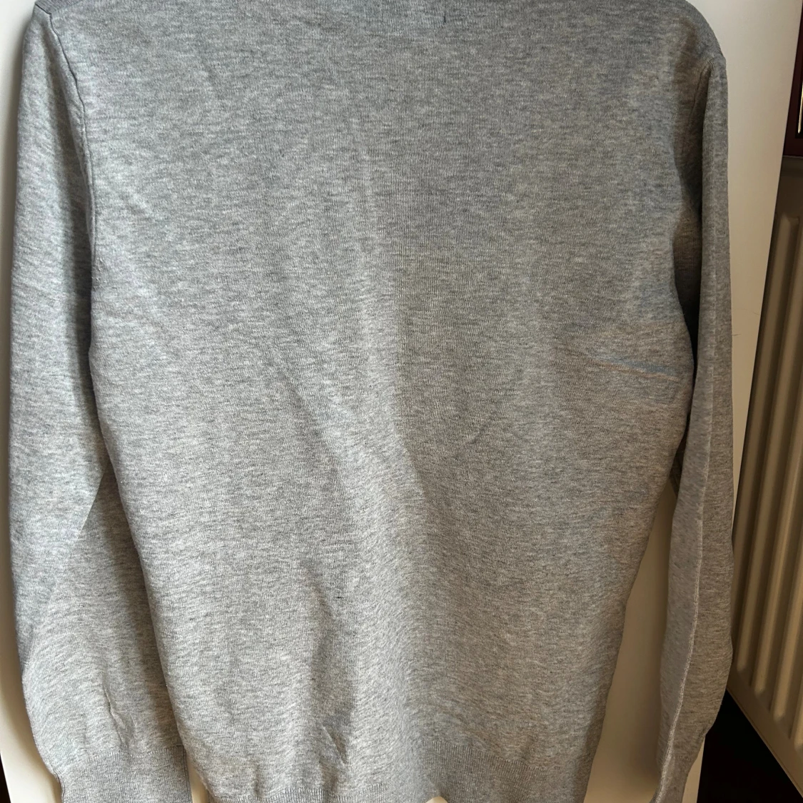 Grå tröja från H&M - 1