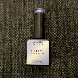 Gel polish/gellack, kräver uv-ledlampa - Cat eye. Oanvänd. 
