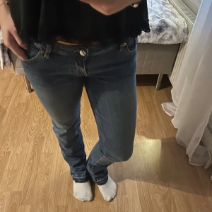 Lågmidjade jeans - Superfina lågmidjade bootcut jeans💕
