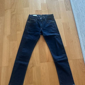 Replay - Schyssta replay jeans i bra skick