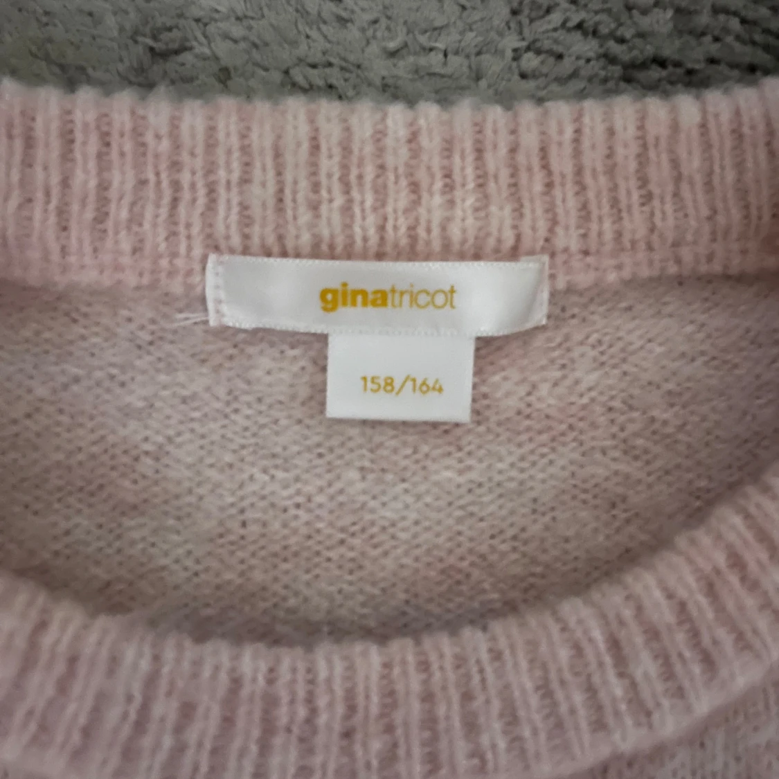 Ljusrosa stickad tröja Gina Tricot - 1