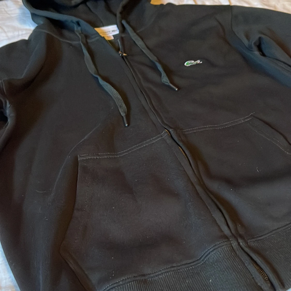 Svart hoodie från Lacoste med dragkedja - 4