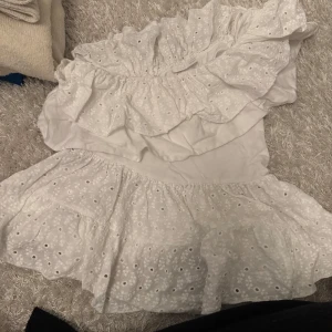 Topp från Zara  - Super fin och knappt använd topp från Zara